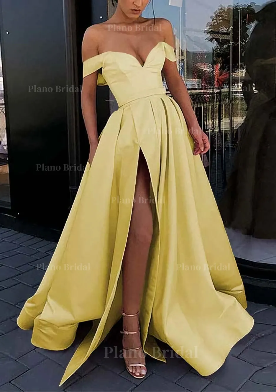 A-line Off-the-Shoulder Strapless Long/Floor-Length Satin Prom Dress With Split