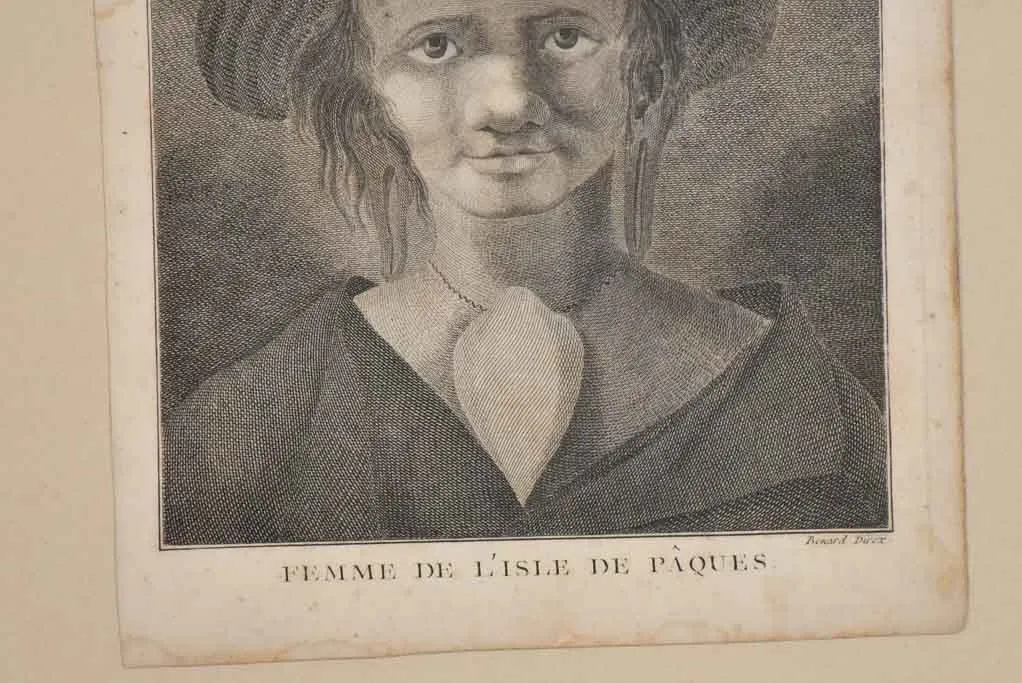 Antique French engraving of a woman from L'Isle de Paques 16¼"