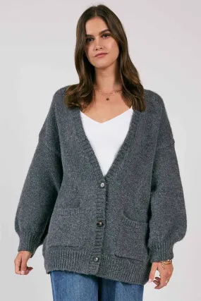 BREATHE IN OVERSIZED CARDIGAN