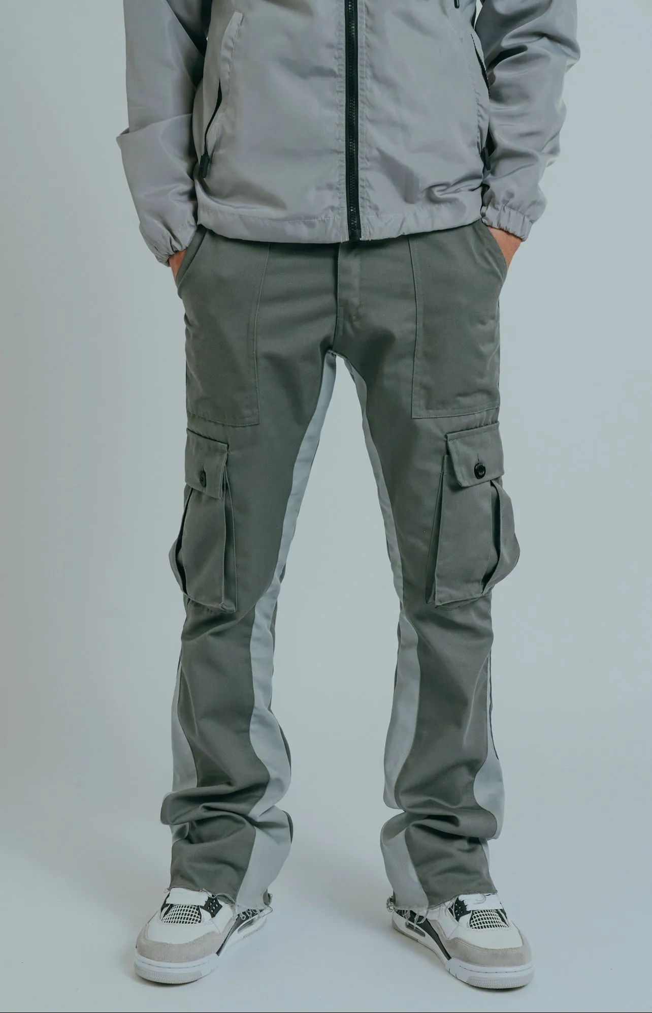 CARGO FLARE TROUSERS - GREY