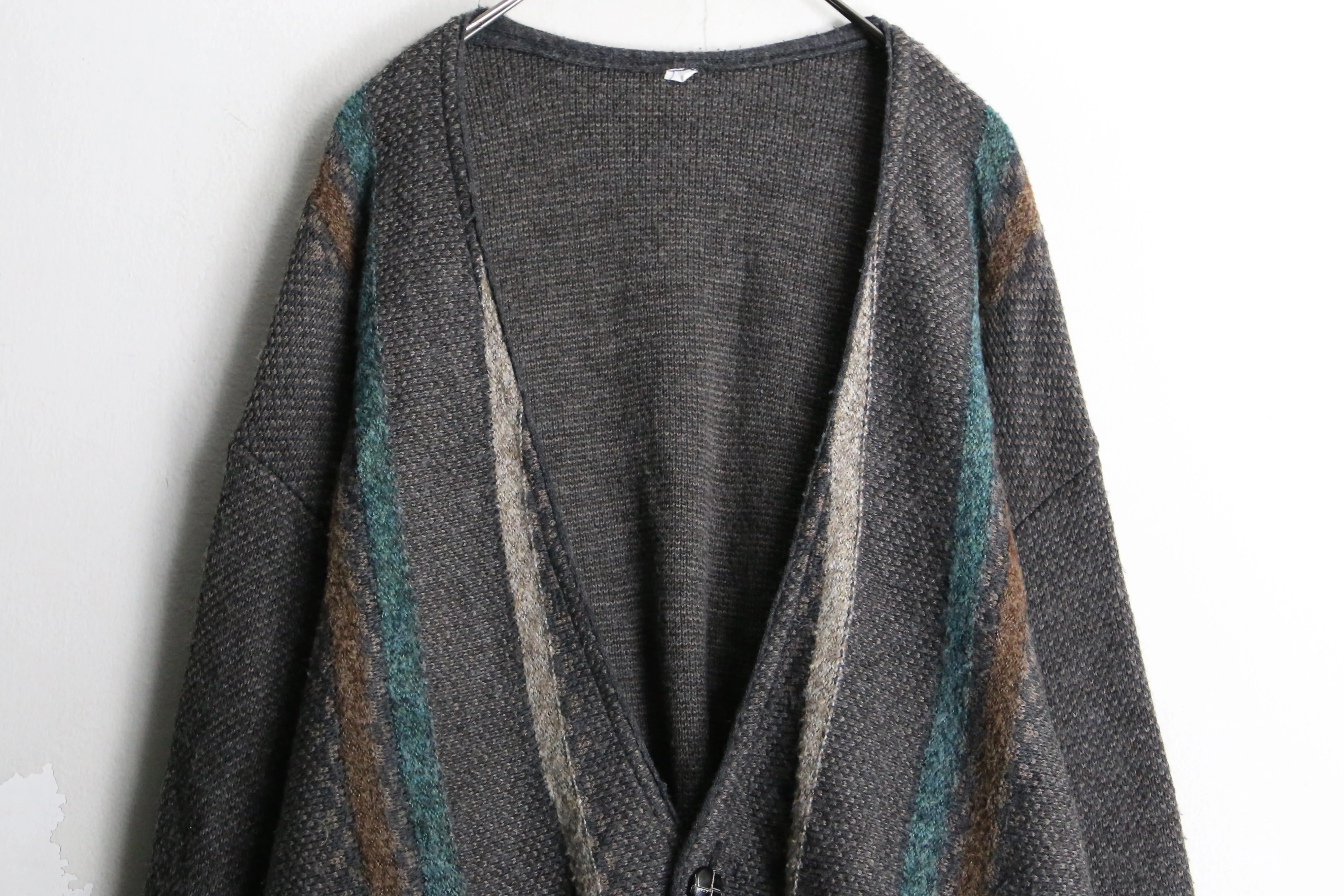 charcoal gray stripe design knit cardigan