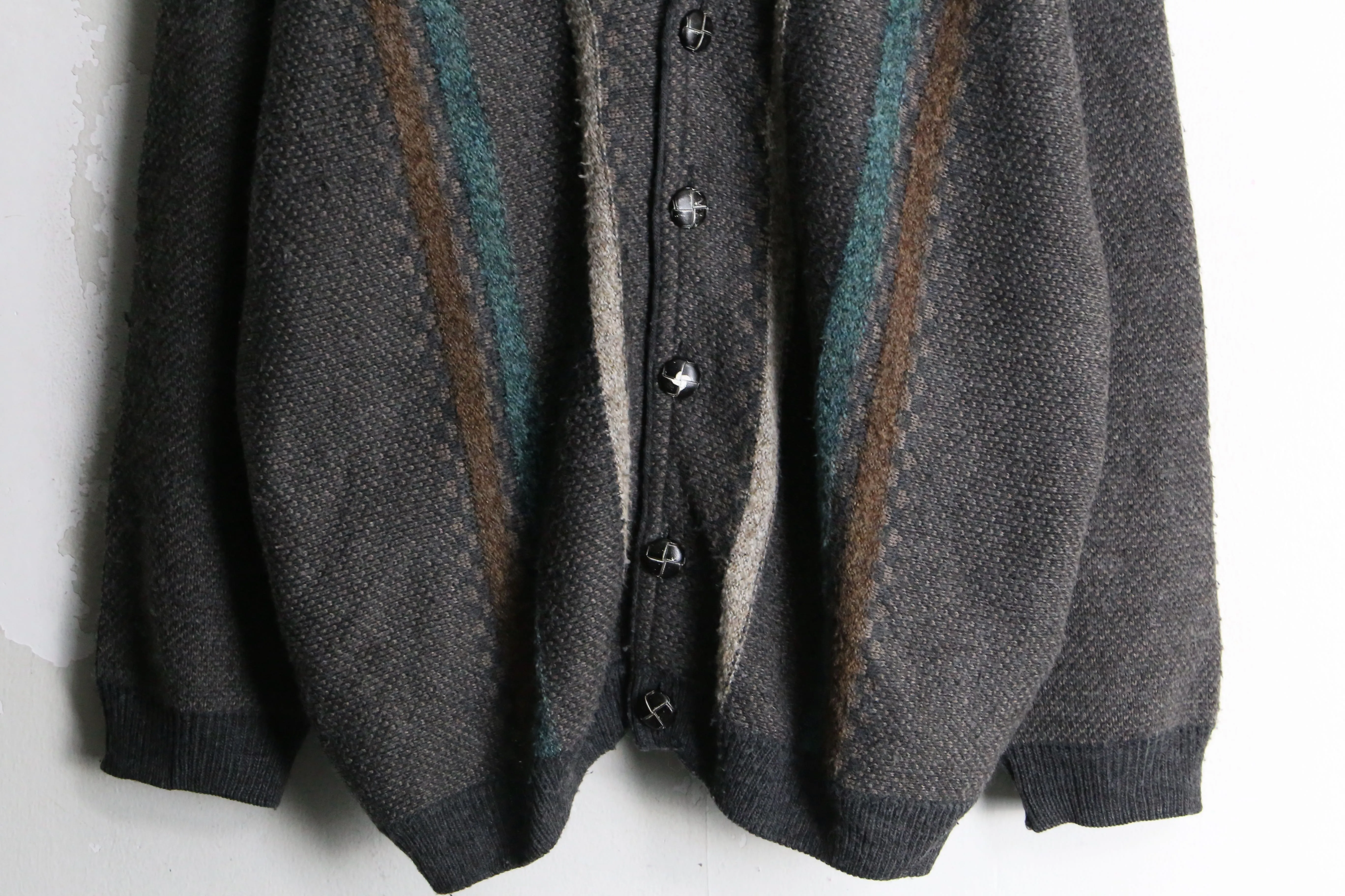 charcoal gray stripe design knit cardigan