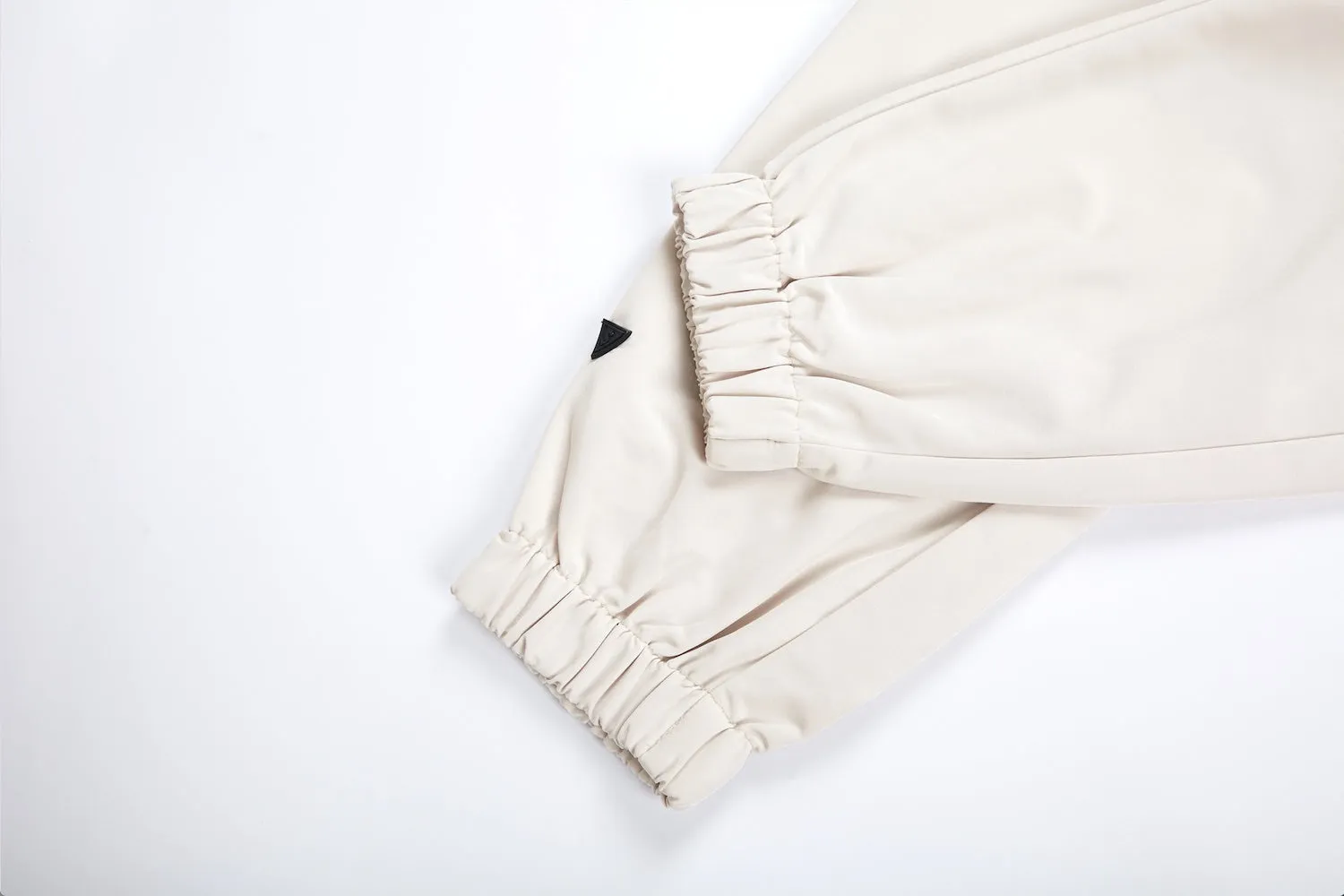 EC Rich World Nylon Cargo Pants / Beige