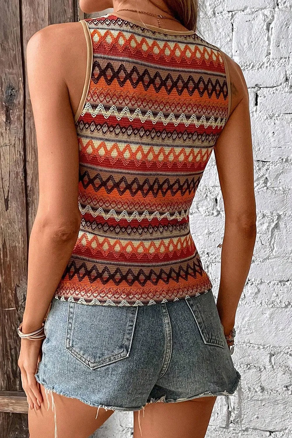 Geometric Stripe Sleeveless Top