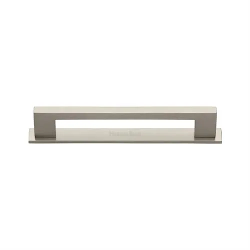 Metro Cabinet Pull Handle with Plate