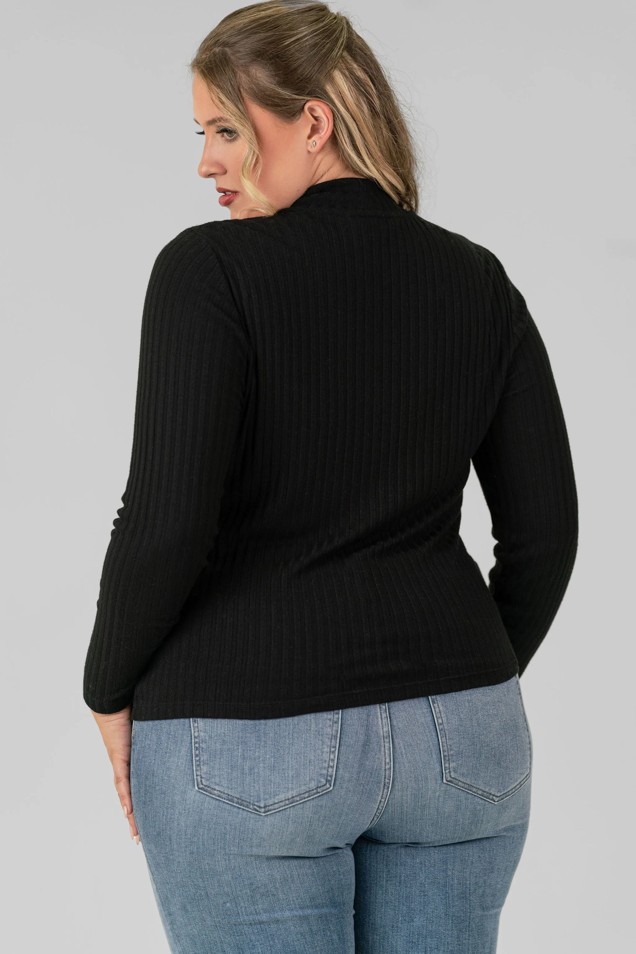 MOCK NECK KNIT TOP