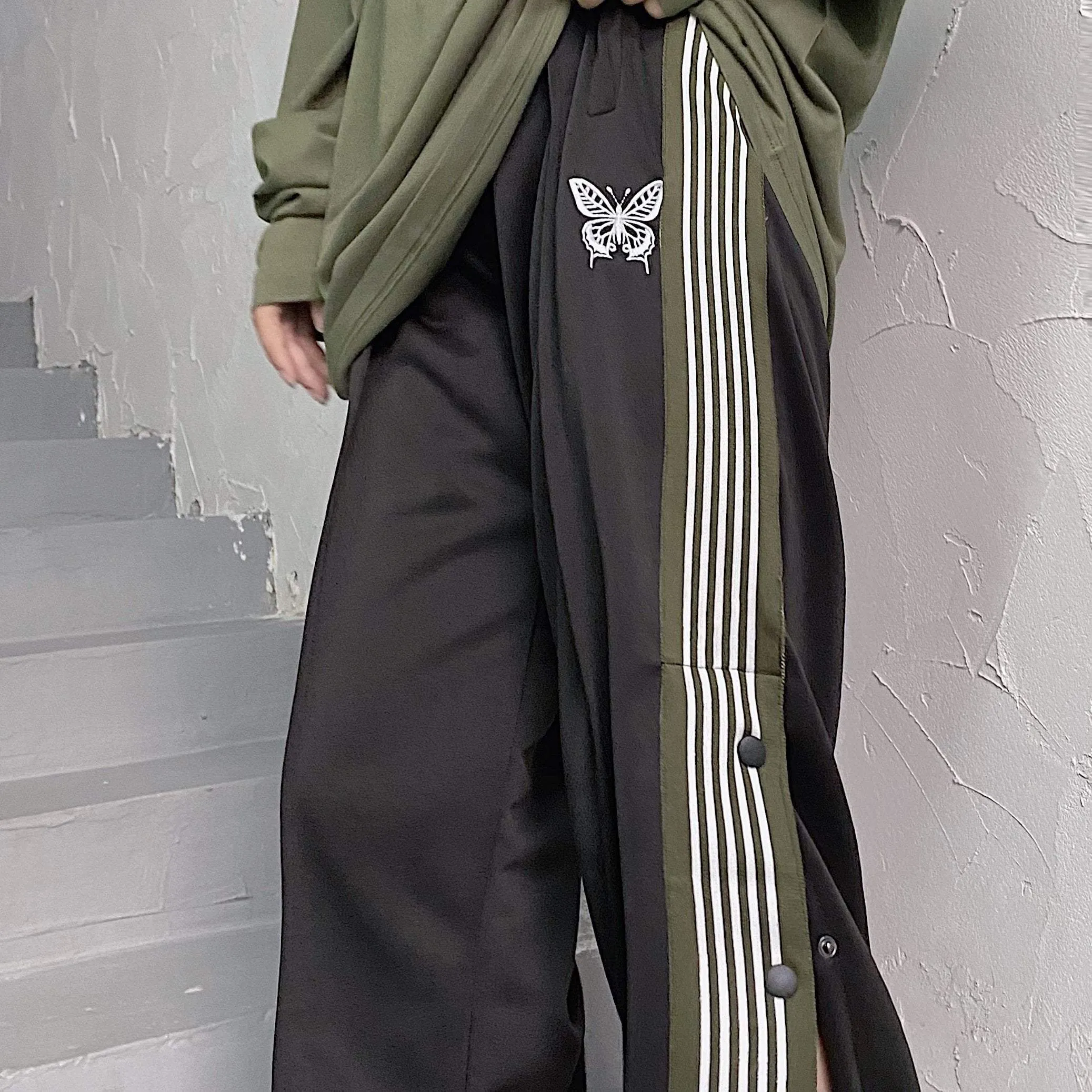 Sporty Side Stripes Butterfly Print Loose Black Pants