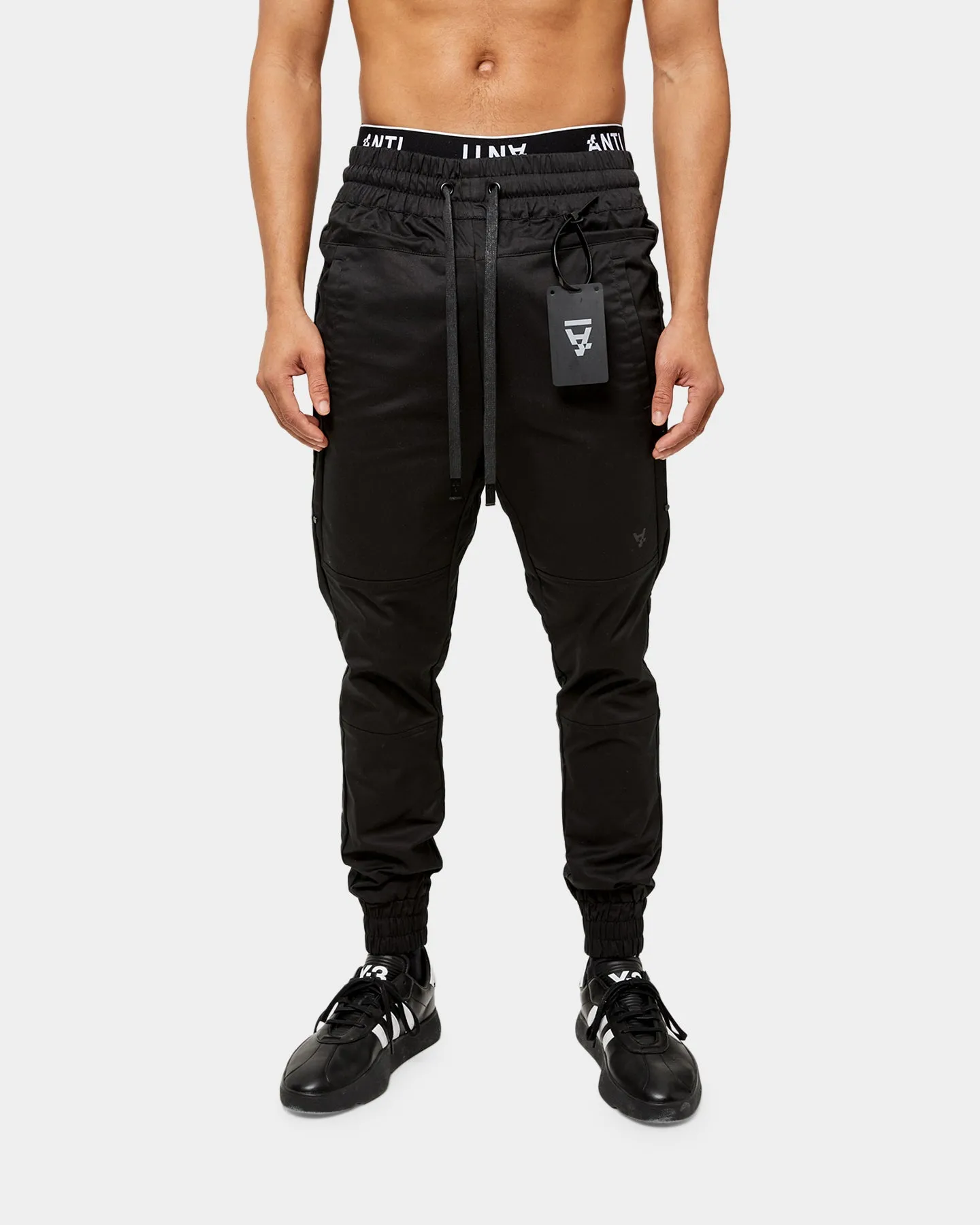 The Anti-Order Component Sneaker Jogger Black