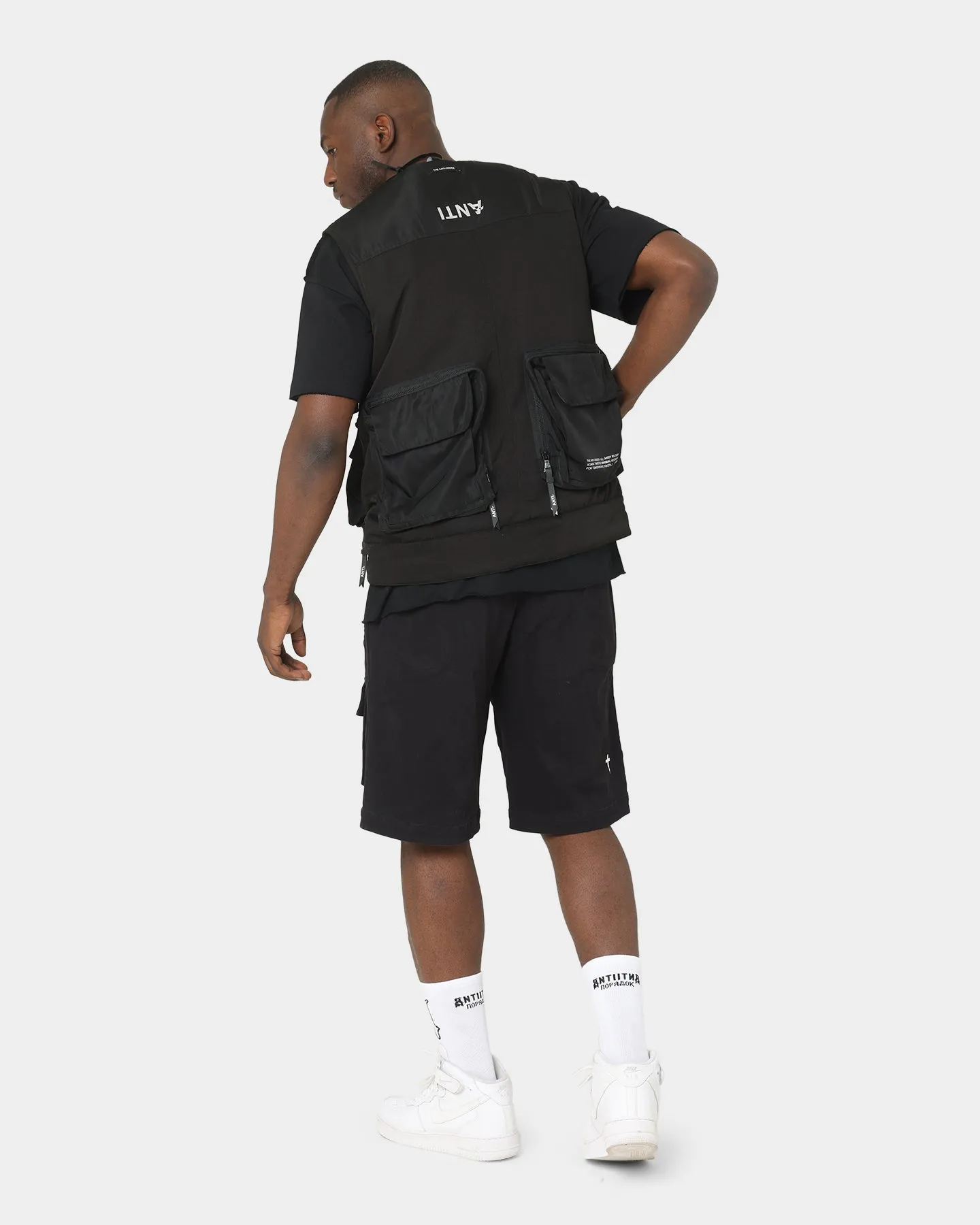 The Anti-Order Non-Military Vest Black/3M